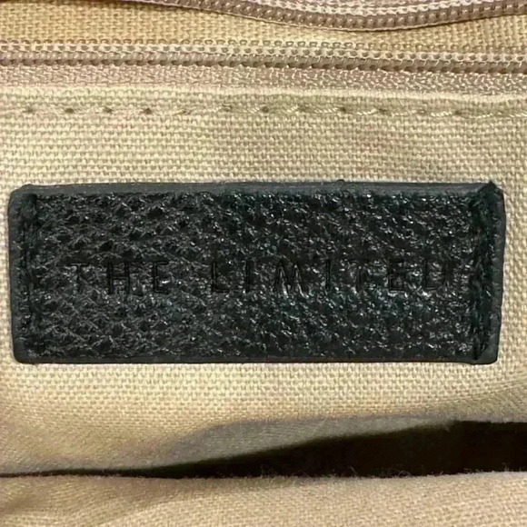 Cosmetic pouch - Limited Black and White Herringbone zippered pouch w/ tassels - Picture 5 of 6